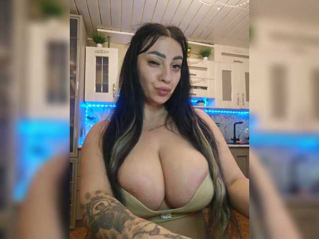 vipbrunetka's BongaCams show and profile