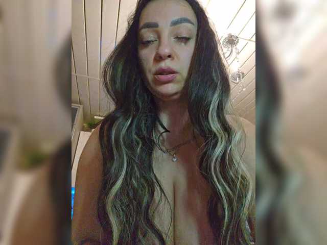 vipbrunetka live sex show