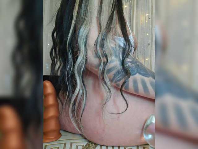 vipbrunetka's BongaCams show and profile