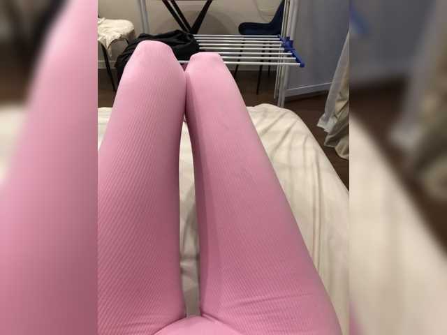 klubnichkka's BongaCams show and profile