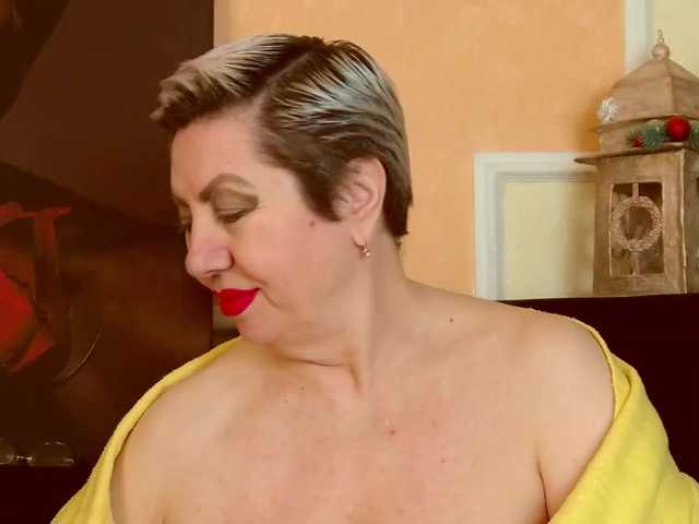 PoshLadyx's BongaCams show and profile