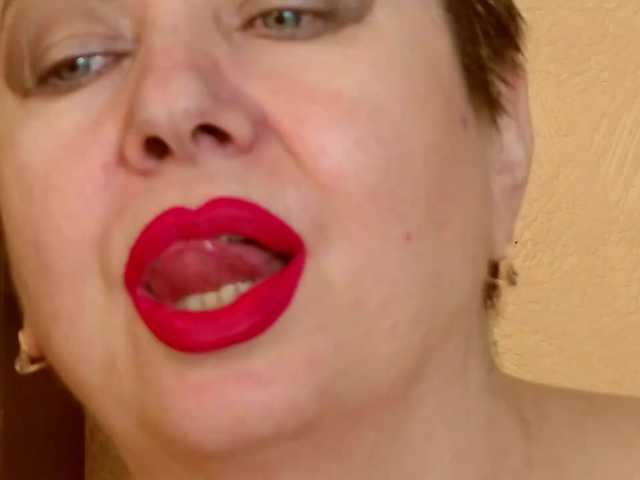 PoshLadyx's BongaCams show and profile