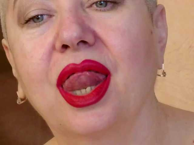 PoshLadyx's BongaCams show and profile