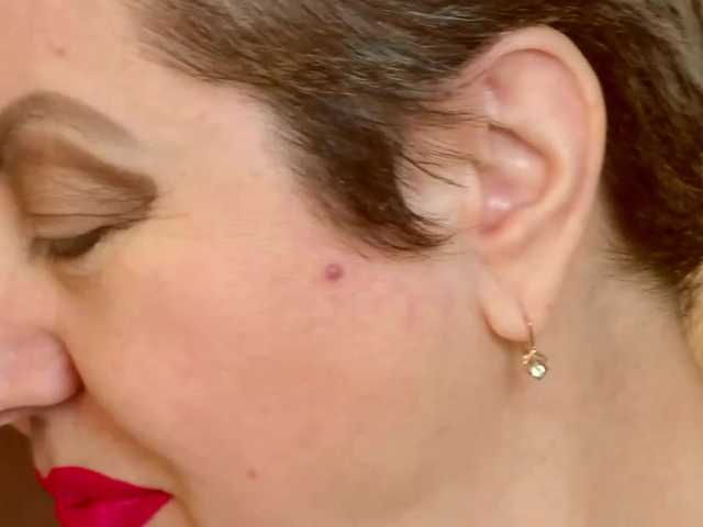 PoshLadyx's BongaCams show and profile