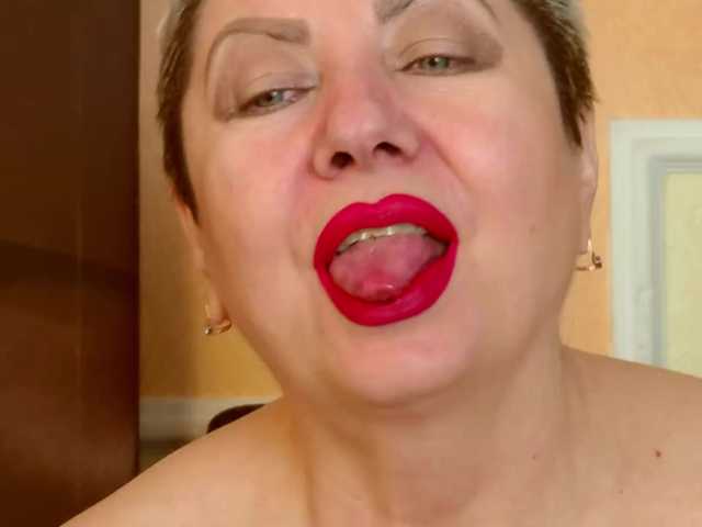 PoshLadyx's BongaCams show and profile