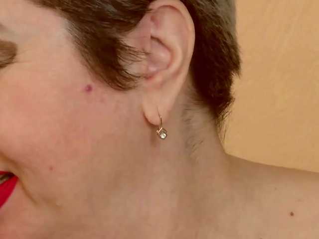 PoshLadyx's BongaCams show and profile