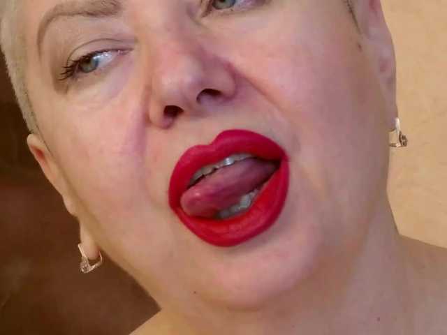 PoshLadyx's BongaCams show and profile