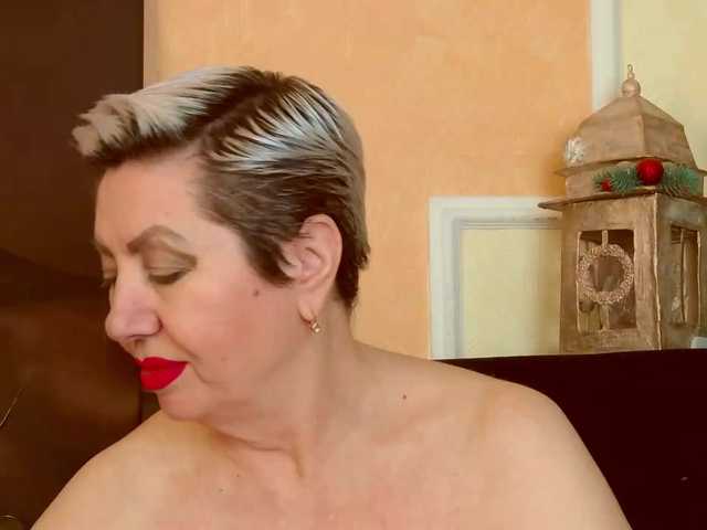 PoshLadyx's BongaCams show and profile