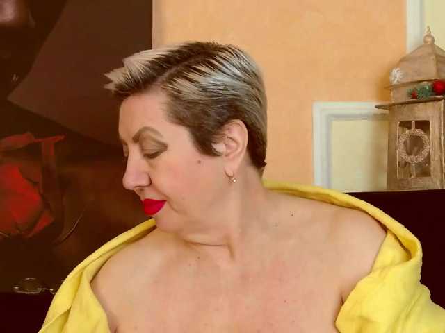 PoshLadyx's BongaCams show and profile