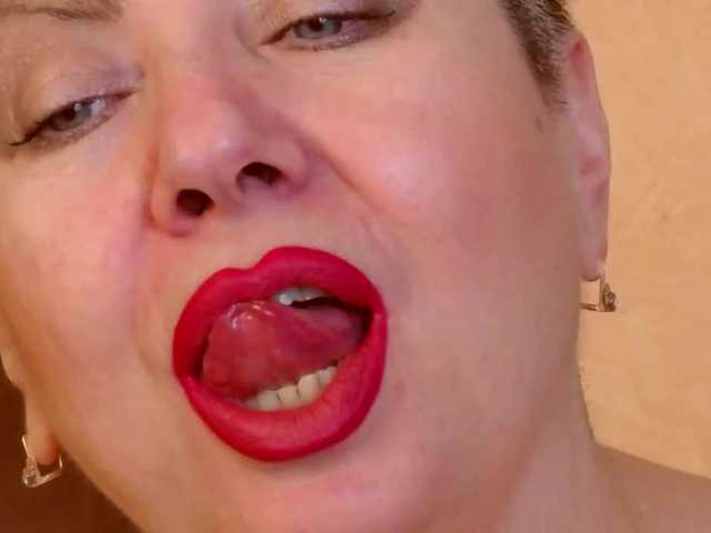 Try PoshLadyx, she wants to masturbate for you PoshLadyx from BongaCams