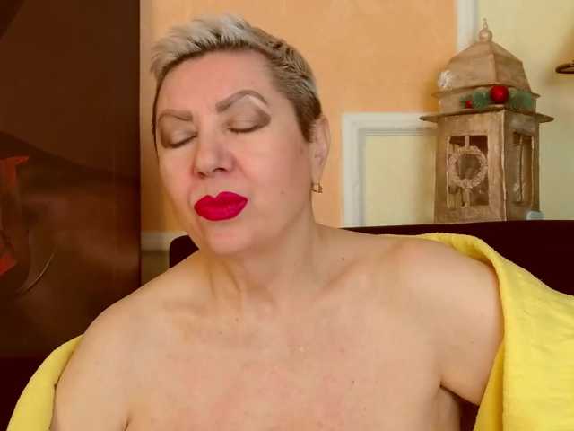 PoshLadyx's BongaCams show and profile