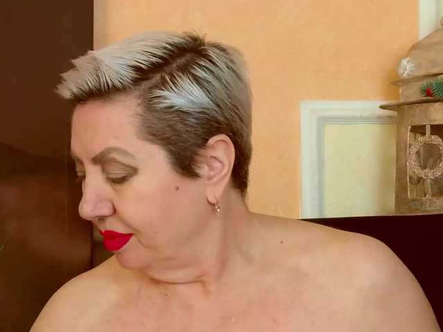 PoshLadyx's BongaCams show and profile