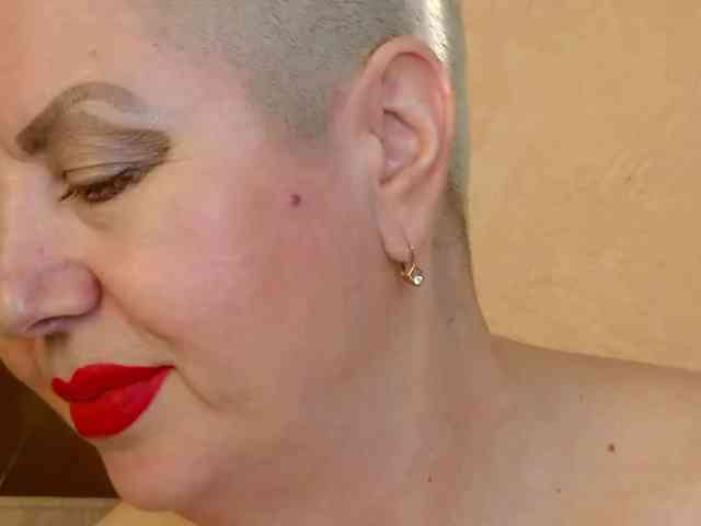 PoshLadyx webcam