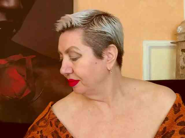 PoshLadyx Live Webcam on BongaCams