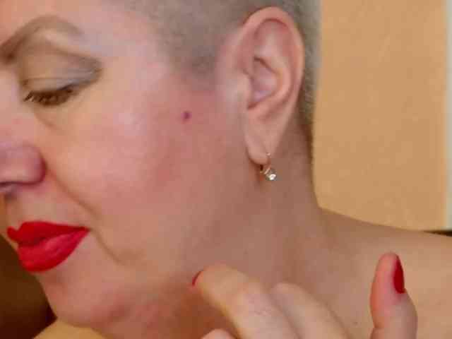 PoshLadyx webcam