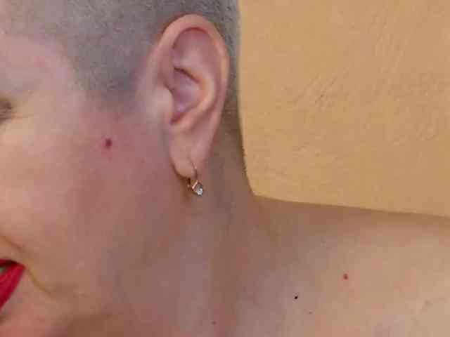 PoshLadyx Live Webcam on BongaCams