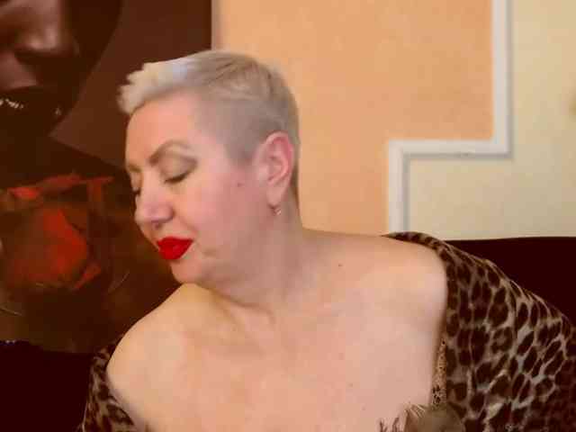 PoshLadyx webcam