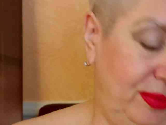 PoshLadyx webcam