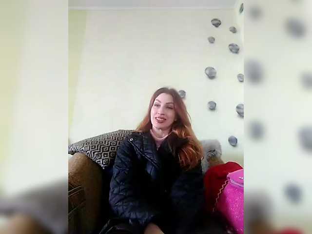 Irinchi's BongaCams show and profile