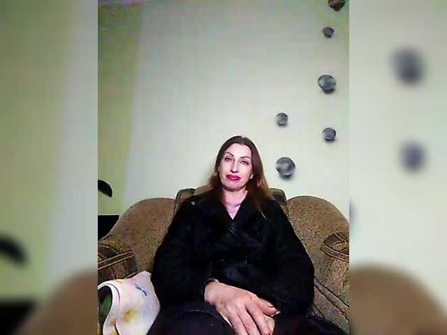 Irinchi's BongaCams show and profile