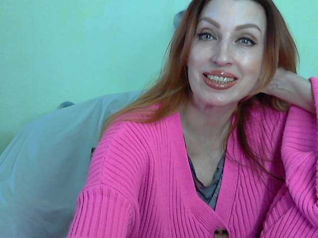 Irinchi's BongaCams show and profile