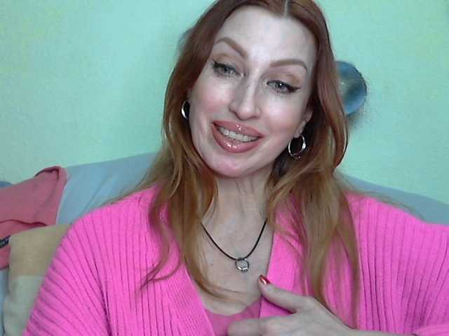 Irinchi's BongaCams show and profile