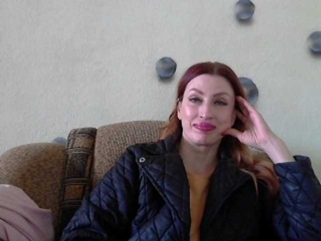 Irinchi's BongaCams show and profile