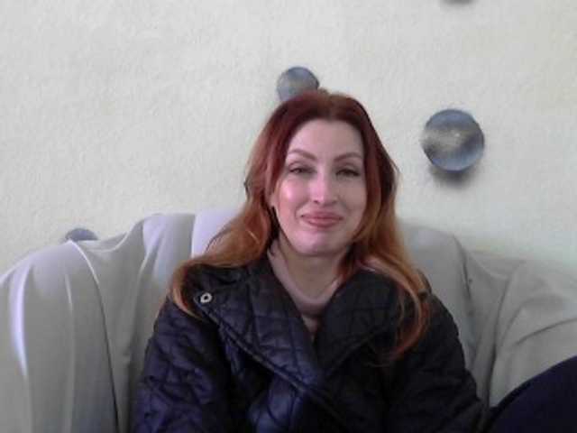 Irinchi's BongaCams show and profile