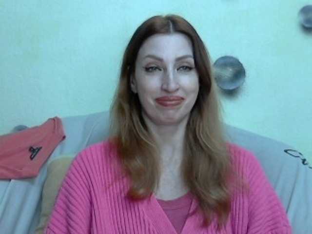 Irinchi's BongaCams show and profile