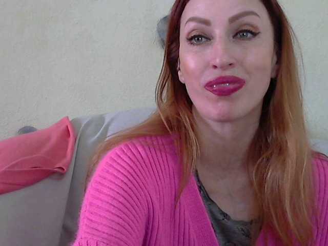 Irinchi's BongaCams show and profile