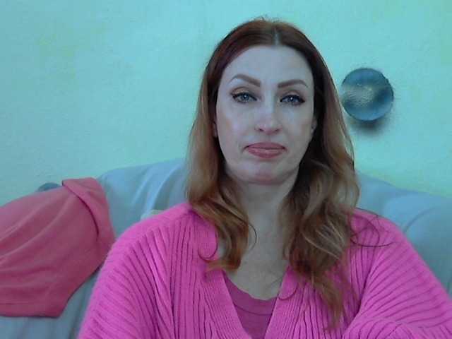 Irinchi's BongaCams show and profile