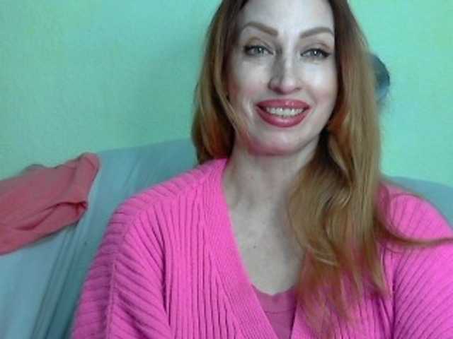 Irinchi's BongaCams show and profile