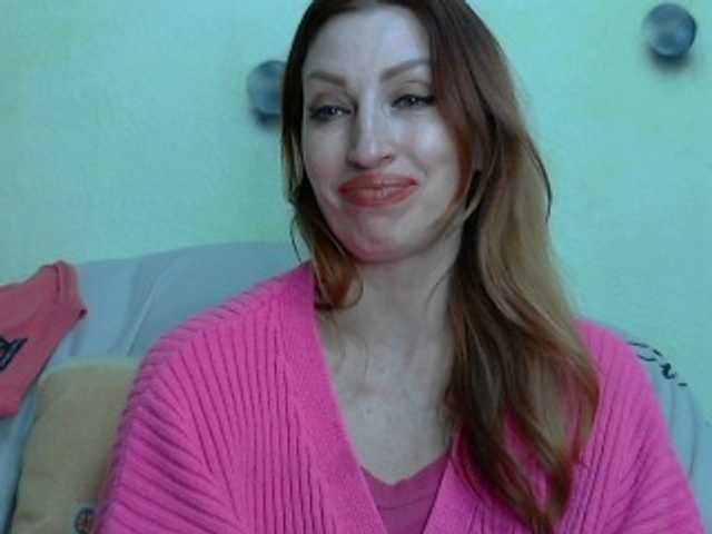 Irinchi's BongaCams show and profile