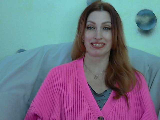 Irinchi's BongaCams show and profile