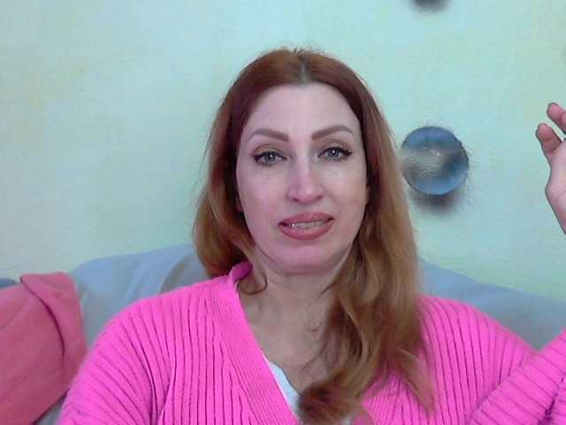 Irinchi's BongaCams show and profile