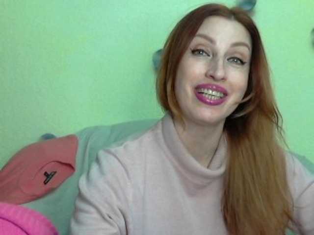 Irinchi's BongaCams show and profile