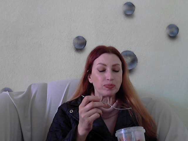 Irinchi's BongaCams show and profile