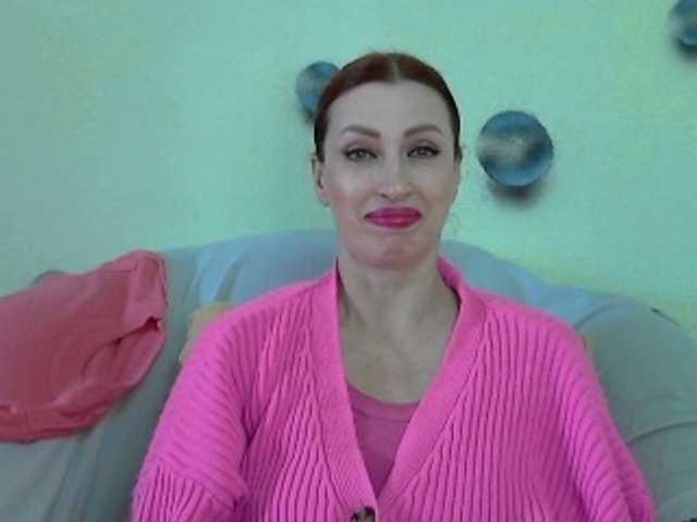 Irinchi's BongaCams show and profile