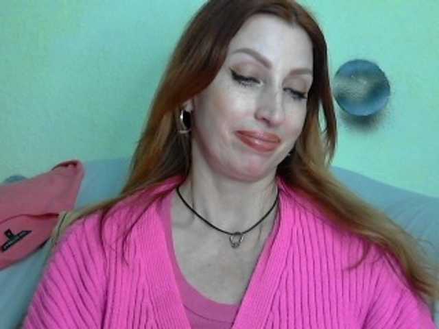 Irinchi's BongaCams show and profile