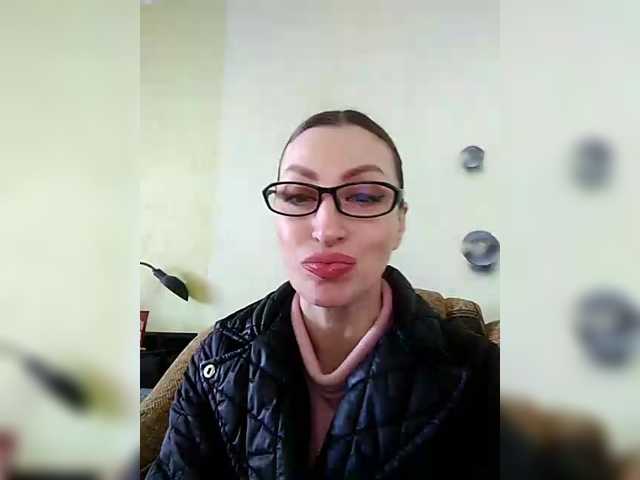 Irinchi's BongaCams show and profile