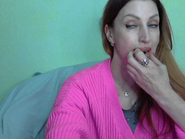 Irinchi's BongaCams show and profile