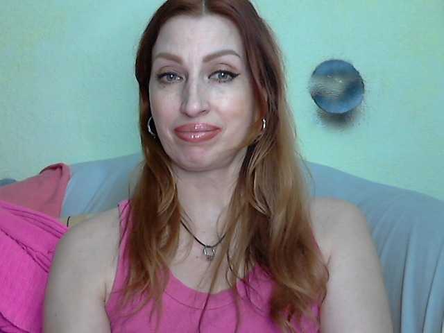 Irinchi's BongaCams show and profile