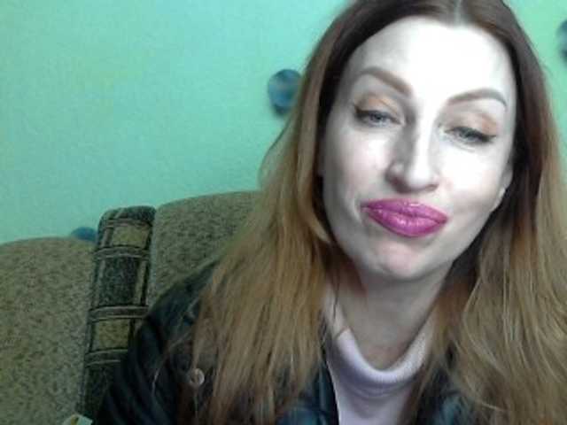 Irinchi's BongaCams show and profile