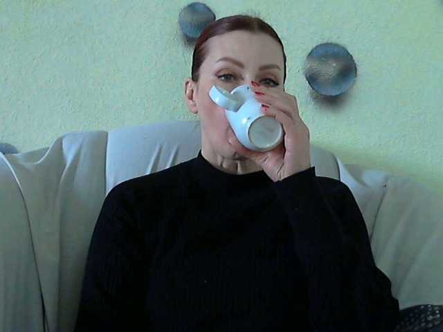 Irinchi's BongaCams show and profile