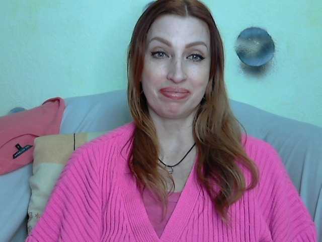 Irinchi's BongaCams show and profile