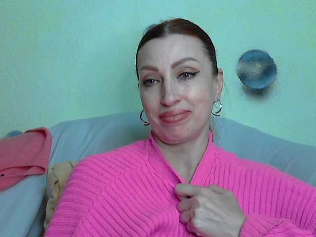 Irinchi's BongaCams show and profile