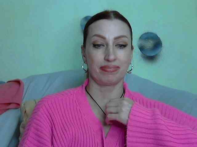 Irinchi Live Webcam on BongaCams