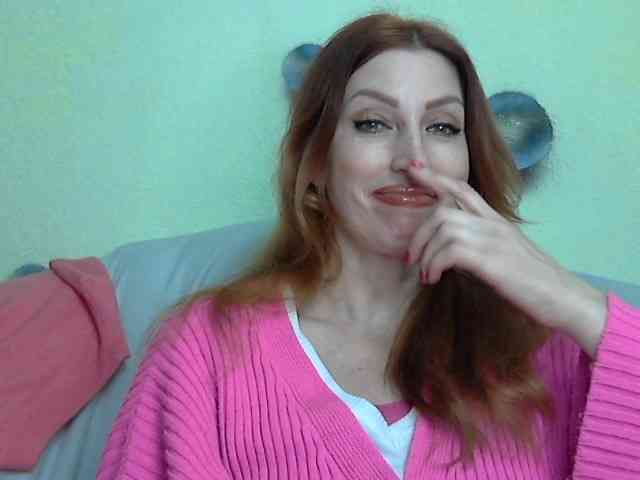 Irinchi Live Webcam on BongaCams