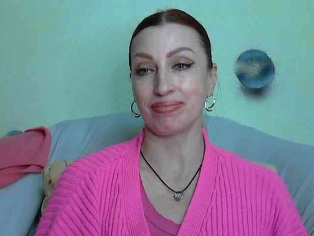 Irinchi Live Webcam on BongaCams