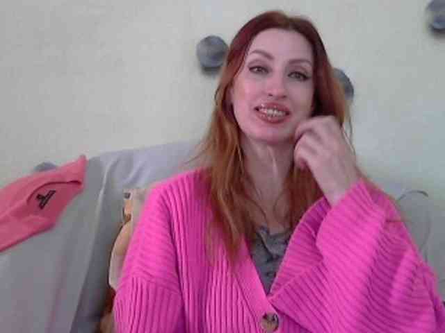 Irinchi Live Webcam on BongaCams